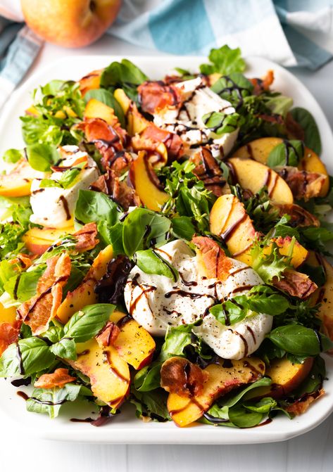 Peach Burrata Prosciutto, Burrata Caprese Salad, Peach Burrata Salad, Burrata Caprese, Peach Burrata, Mozzarella Caprese, Caprese Recipes, Crispy Prosciutto, Caprese Salad Recipe