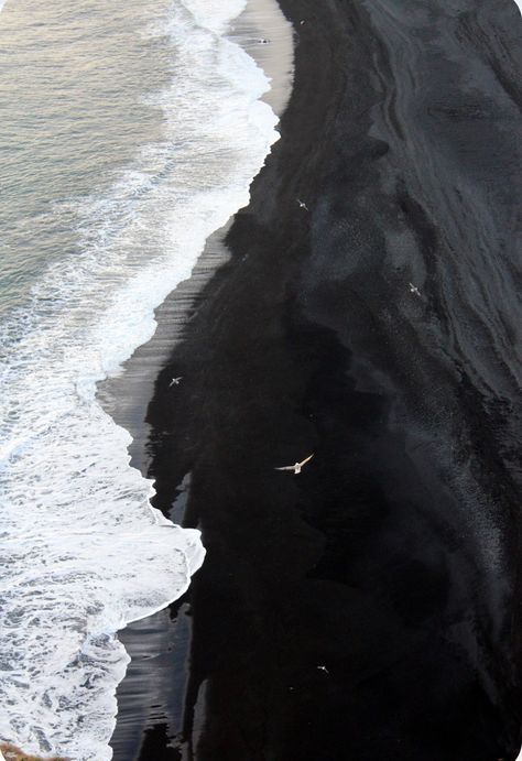 Black Beach Aesthetic, Black Sand Beaches, Iceland Landscape, Black Beach, Image Film, Black Sand Beach, Beach Wallpaper, Black Rock, Black Sand