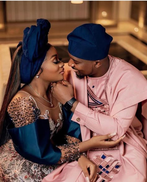 Introduction Wears For Couple, Traditional Wedding Pictures, Nigerian Family Photoshoot Ideas, Nigerian Wedding Photoshoot, Nigeria Pre Wedding Photoshoot Outfit, Nigerian Engagement Photos, Nigerian Traditional Pre Wedding Photoshoot, Naija Pre Wedding Photoshoot, Prewedding Photography Nigeria