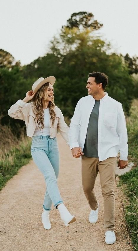 Here are 5 Matching  Fits For Couple Boho Engagement Outfits, Fall Engagement Dress Outfit, Outdoor Engagement Outfits, Engagment Outfit Fall, Outdoor Photo Outfit Ideas, Matching Outfits For Couples Photoshoot, Neutral Color Engagement Outfits, Womens Engagement Photo Outfits, Engagment Outfit Winter