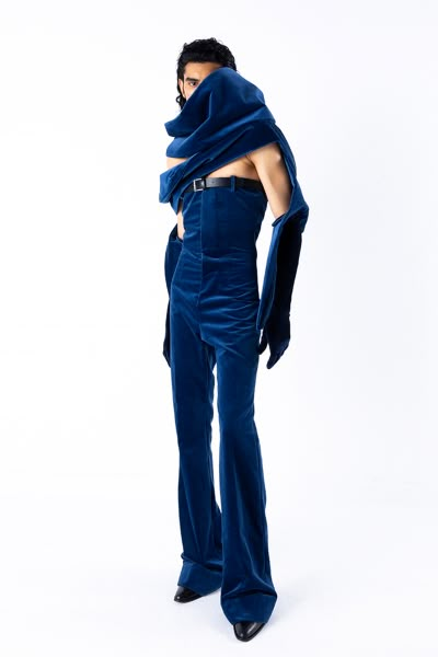 Royal Blue Men Outfit, Men’s Haute Couture, Eccentric Mens Fashion, Male Haute Couture, High Fashion Men Outfits, Mens Editorial Fashion, Haute Couture Men, Drag Transformation, Wizard Ideas