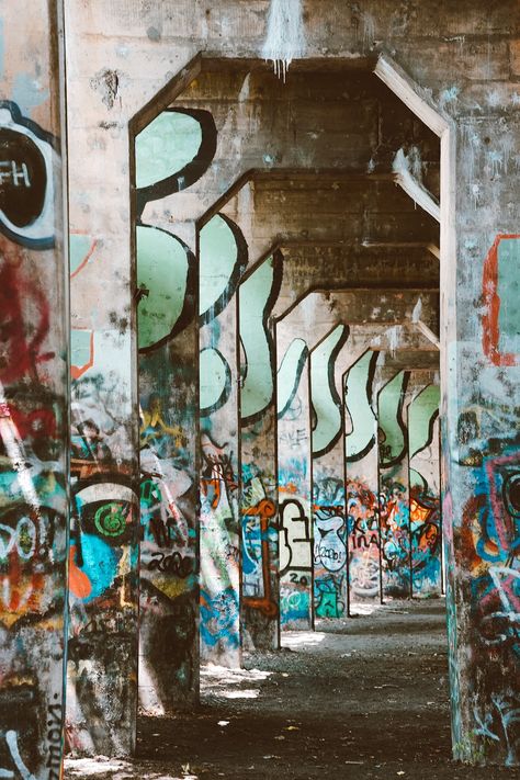 Colourful Graffiti, Graffiti Photography, Panoramic Photography, Best Street Art, Urban Graffiti, Graffiti Style Art, Graffiti Murals, Blue Abstract Painting, Typography Poster Design