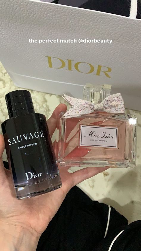 Dior Snapchat Story, Fairy Grunge Aesthetic, Best Fragrance For Men, Nightclub Aesthetic, Social Quotes, Perfume Photography, Diy Hair Mask, Feelings Words, Perfume Scents