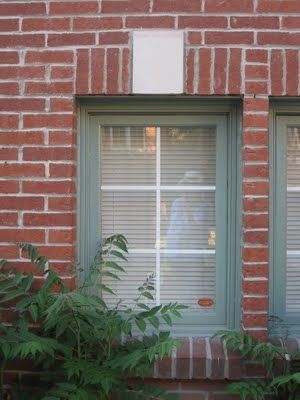 The Best Exterior Trim Colours with Brick.  This colour BM CC-620 looks like a trim colour from the 80's but in a city full of brick homes, it works. It's when its the only colour on an office or apartment building like the Rogers building in downtown Toronto that it screams "I was built in 1985".. Brick House Trim, Orange Brick Houses, Exterior Door Trim, Red Brick House Exterior, Red Brick Exteriors, White Exterior Paint, Brick House Exterior, Green Shutters, Brick Houses