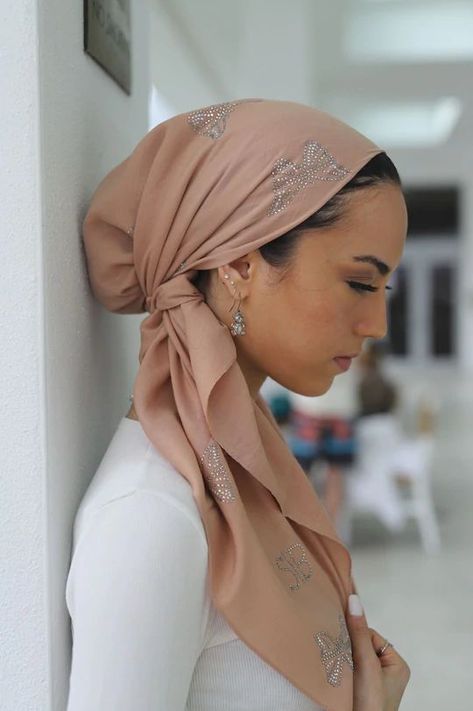 Gorgeous Christian Head Covering, Head Turban, Butterfly Scarf, Hair Scarf Styles, Jewish Women, Head Scarf Styles, Head Wrap Scarf, Turban Style, Hair Cover