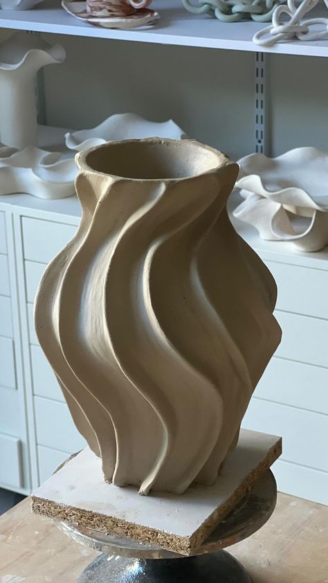 More ruffly vases coming #pottery #ceramics #handbuiltceramics #handmadeceramics #coilbuilding #claypottery #ceramicshandmade… | Instagram Slab Ideas Ceramics, Pottery Forms Shape, Clay Vase Ideas Pottery, Wheel Thrown Sculpture, Cool Pottery Designs, Vase Pottery Ideas, Hand Built Pottery Vase, Soft Slab Ceramics, Big Ceramics Projects