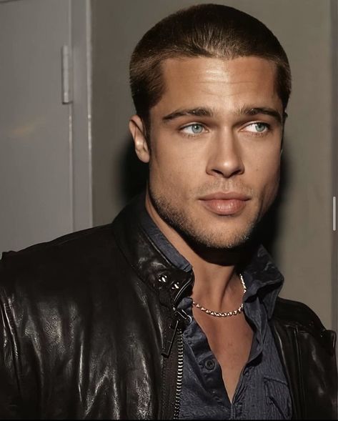 Blue Eyed Men, Michael Ealy, Gentleman Aesthetic, Face Men, Male Face, Leather Jacket Men, Brad Pitt, Gossip Girl, Mens Hairstyles