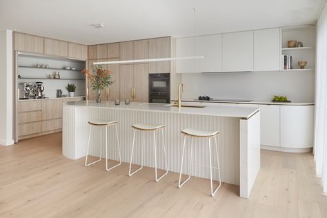 Timber And White Kitchen, Hidden Pantry Floor Plan, Modern Konyhatervezés, Modern Kitchen Renovation, Coastal Kitchen Design, Kitchen 2024, Condo Kitchen, Butlers Pantry, White Kitchens