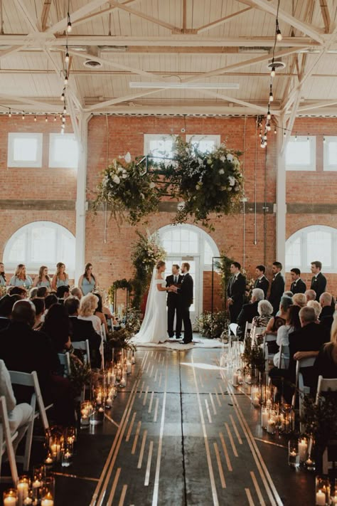 Exposed Brick Wedding Venue Decor, Brick Venue Wedding, Brick Building Wedding, White Brick Wedding, Wedding Cake Backdrop, Brick Wedding Venue, Loft Wedding Ceremony, Winter Reception, Brick Wedding