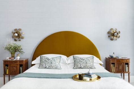 rounded velvet headboard inspiration Luna Headboard, Headboard Inspiration, Headboard With Shelves, Headboard Ideas, Modern Headboard, Curved Headboard, Velvet Headboard, Diy Headboard, Headboard Designs