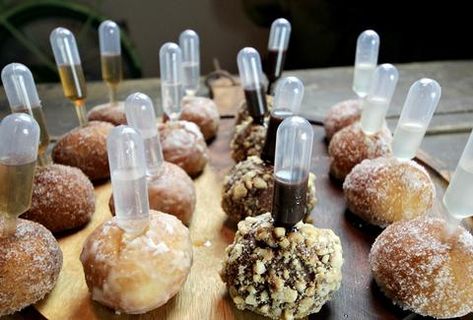 We Ate Every Donut at Salty Donut Miami's First Gourmet Donut Shop - Thrillist Salty Donut, Gourmet Donut, Donut Balls, Donut Store, Easy Donut Recipe, Doughnut Shop, Donut Bar, Boozy Desserts, Donut Holes