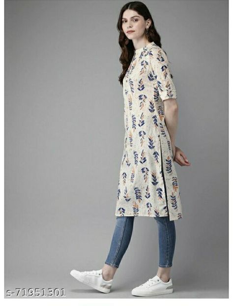 Kurta On Jeans, Kurti With Jeans, Stylish Kurtis, Stylish Kurtis Design, New Kurti Designs, African Print Clothing, Simple Kurti Designs, Fashion Terms, Womens Trendy Dresses