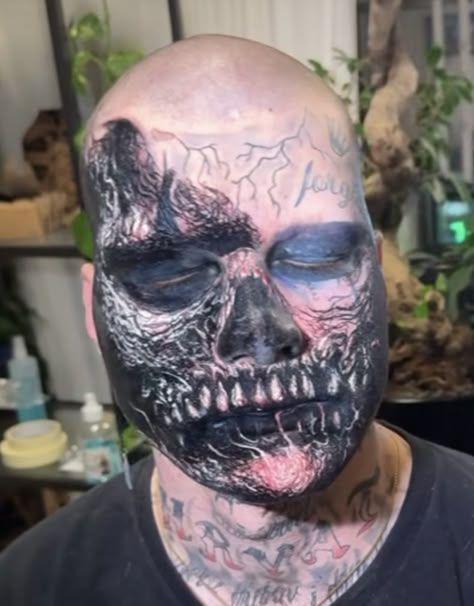 Bald Tattoo, Facial Tattoos, Horror Tattoo, Face Tattoos, Makeup Tattoos, Amazing Tattoos, Body Modifications, Body Mods, New Age