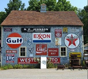 The Joy of Collecting Vintage Porcelain Gas Pump Signs and Oil Signs Old Gas Pumps, Vintage Gas Pumps, Pompe A Essence, Station Service, Coastal Maine, Rural America, Old Gas Stations, Old Country Stores, Gas Pump