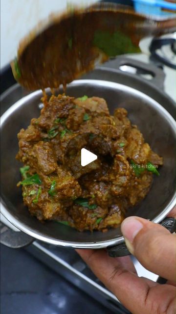 Chicken Ghee Roast Recipe, Chicken Sukka Recipe, Chicken Sukka, Mutton Fry, Ghee Roast, Recipe Developer, Masala Recipe, Roast Recipes, Ghee