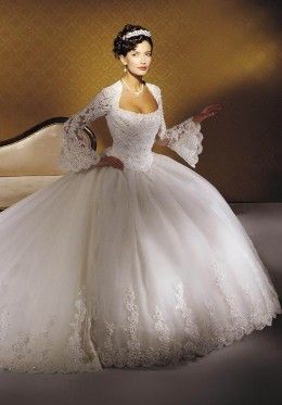 Plus Size Wedding Dresses With Sleeves, Winter Wedding Gowns, Wedding Dresses Cinderella, Bridal Ball Gown, Long Sleeve Wedding Dress Lace, White Wedding Dress, Vintage Weddings, Trendy Wedding Dresses, Princess Wedding Dresses