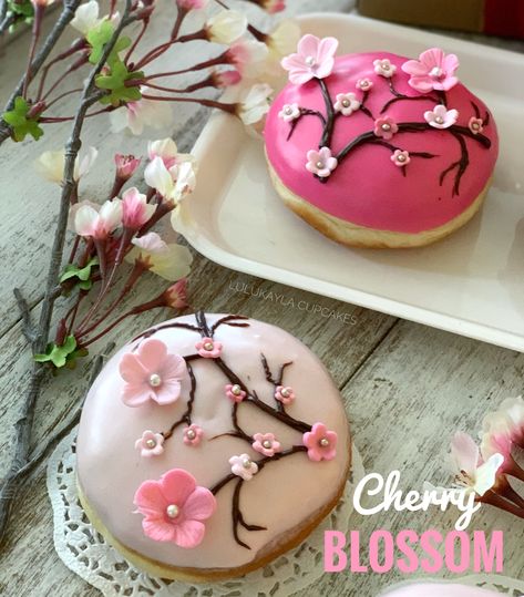 Flower Donut Ideas, Flower Donut, Donut Ideas, Blossom Season, Bakery Ideas, Flowers Cake, Cherry Blossom Season, Flower Cake, Macarons