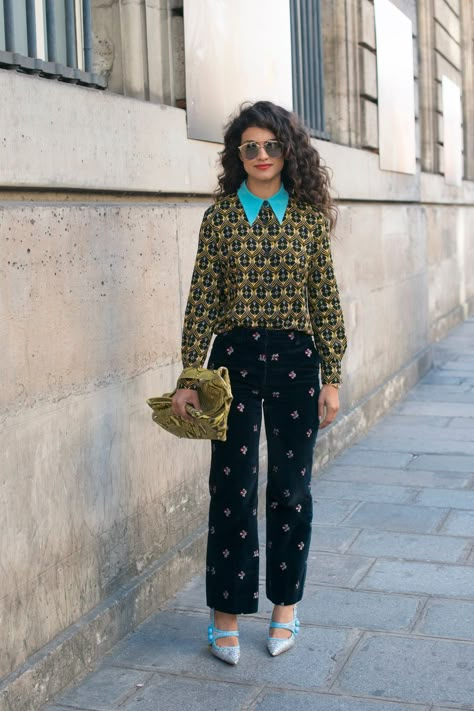 Maximalist Fashion, Mixed Prints, Look Retro, Paris Fashion Week Street Style, Street Style Paris, Eclectic Fashion, Carrie Bradshaw, Eclectic Style, Look Vintage