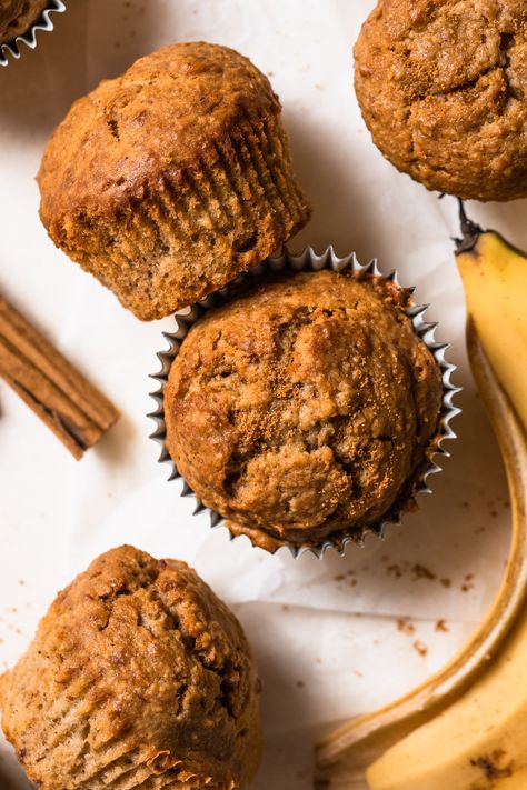 These spelt flour banana muffins are a healthy and wholesome muffin, perfect as a snack or breakfast on the go. These muffins are wheat free and refined sugar free, making them easier on the tummy (spelt flour is easier to digest than wheat and is highly nutritious). This banana spelt muffin recipe is quick and easy and bakes in 35 minutes. Banana Yogurt Muffins, Run Fast Eat Slow, Spelt Muffins, Spelt Flour Recipes, Mini Banana Muffins, Healthy Cupcakes, Healthy Banana Muffins, Carrot Cake Muffins, Spelt Flour