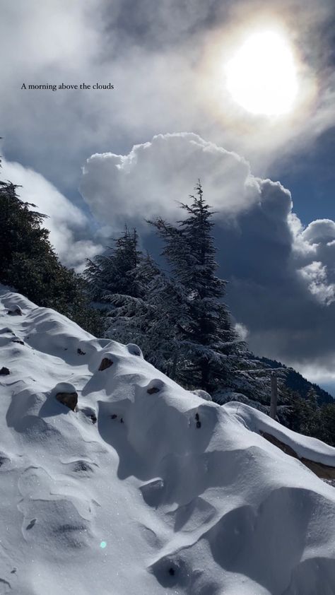 Snowy Story Instagram, Snow Aesthetic Caption, Snow Mountain Captions, Snow Story Instagram Ideas, Mountain Ig Story, Snow Ig Story, Mountain Story Ideas, Snow Aesthetic Pictures, Snow Story Instagram