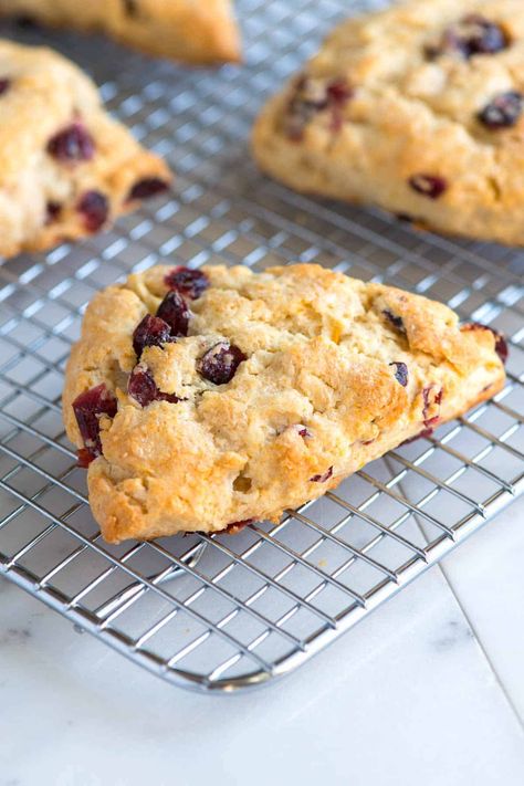 Dried cranberry scones, no eggs Cranberry Scones Recipe, Perfect Scones, Cranberry Scone, Inspired Taste, Dried Cranberry, Cranberry Orange Scones, Cranberry Scones, Orange Scones, Scones Easy