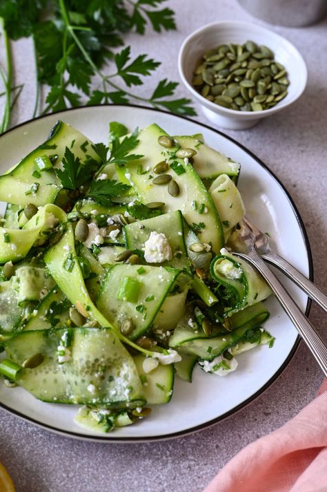 Zucchini and cucumber ribbon salad recipe Cucumber Ribbon Salad, Zucchini Pasta Sauce, Ribbon Salad, Zucchini Tart, Healthy One Pot Meals, Sticky Pork, Chicken Souvlaki, Salad With Feta, Feta Recipes