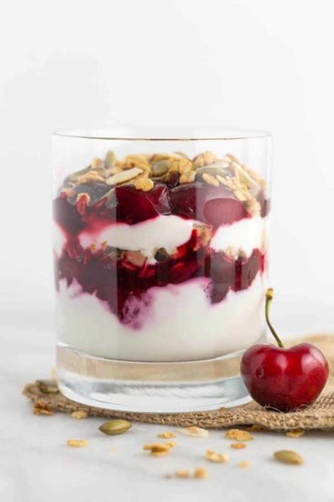 Cherry Yogurt, Cherry Parfait, Yogurt Parfait Recipe, Yogurt Benefits, Yogurt Parfaits, Greek Yogurt Flavors, Granola Bites, Granola Parfait, Cherry Compote