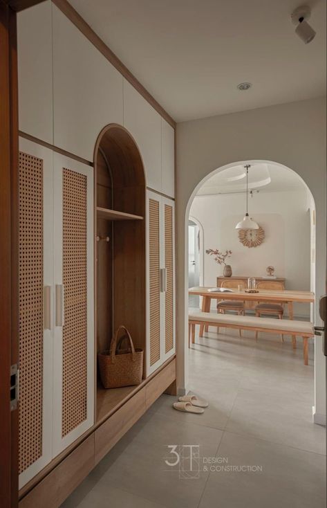 Top 100 arch design ideas for living room 2023 Modern arch designs Home arch designs ideas Arch Mudroom, Arch Interior Design Living Rooms, Living Room Arch Design, Room Arch Design, Japandi Entrance, Arches In Homes, Japandi Foyer, Arch Design For Hall, Living Room Arch