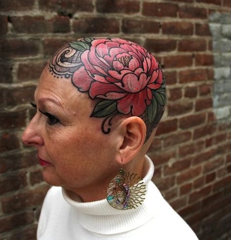 15 Fearless Grandparents Rocking The Coolest Ink We've Ever Seen – InspireMore Women’s Head Tattoo, Full Head Tattoos Women, Scalp Tattoo Women, Floral Head Tattoo, Head Tattoos Women, Old People With Tattoos, Head Tattoo Hair, Bald Head Girl, Old Women With Tattoos