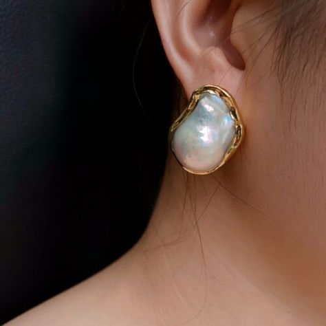 https://www.thebeautyreel.com Find many great new & used options and get the best deals for Y�·YING Cultured White Keshi Baroque Pearl Stud Earrings Gold Plated Stud at the best online prices at eBay! Free delivery for many products! Stud Earrings Gold, Keshi Pearls, Freshwater Cultured Pearls, Affordable Jewelry, Pearl Stud Earrings, Metal Earrings, Chain Earrings, Pearl Studs, Baroque Pearls