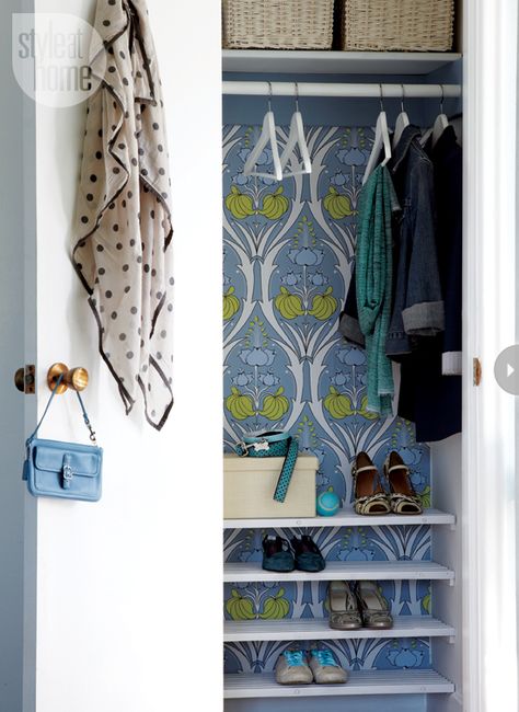 Use wallpaper inside the closet  Cool closetA closet backed with a bold printed wallpaper is a secret surprise just waiting to be revealed. Careful, though – contrasted with crisp white walls and trim, the look is so pretty you’ll never want to put anything in it! Closet Wallpaper, Coat Closet Organization, Entry Closet, Hallway Closet, Printed Wallpaper, Wallpaper Project, Hall Closet, Diy Wallpaper, Diy Closet