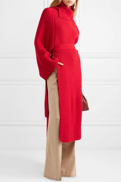 Classy Work Attire, Unique Knitwear, Dress Over Pants, Turtleneck Tunic, Classy Winter Outfits, Rosetta Getty, Beige Pants, Muslimah Fashion Outfits, Knitwear Fashion