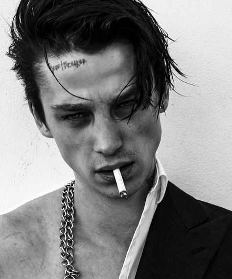 Kai Lakestone, Ash Stymest, Band Au, What Are You Like, Black Cat Aesthetic, V Magazine, Artist Aesthetic, Aesthetic Japan, Model Aesthetic