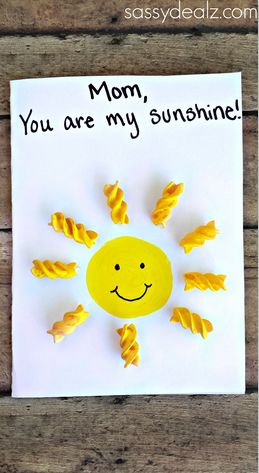 "You Are My Sunshine" Noodle Card for Kids to Make #Mothers Day Card Idea | CraftyMorning.com Sunshine Crafts, Sunshine Card, Easy Mother's Day Crafts, Diy Mother's Day Crafts, Mother's Day Projects, Mother's Day Activities, Mothers Day Crafts For Kids, Daycare Crafts, Sunday School Crafts