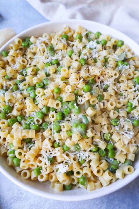 Pasta e Piselli - Bless This Meal Pasta And Peas, Pasta Peas, Traditional Italian Pasta, Ditalini Pasta, Traditional Italian Dishes, Bacon Pasta, Pea Recipes, Pasta Dinners, Perfect Pasta