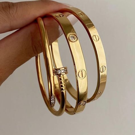 Cartier 1700/1700/1500 Ring Stack Cartier, Cartier Love Ring Stack, Cartier Ring Stack, Love Ring Stack, Love Ring Cartier, Cartier Bracelet Stack, Get Prettier, Cartier Watches Women, How To Look Attractive