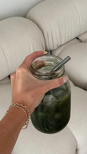 Daily Supplements Aesthetic, Green Girly Things, Elixir Aesthetic, Instagram Green Aesthetic, Supplement Aesthetic, Gut Health Aesthetic, Morning Supplements, Arbonne Greens, Supplements Aesthetic