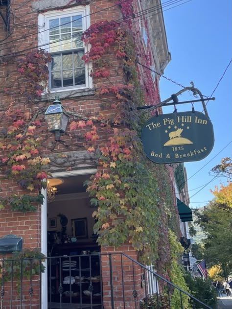 Small Town Bed And Breakfast, Inn Owner Aesthetic, Old Inn Aesthetic, Bed And Breakfast Inn Aesthetic, Cozy Inn Aesthetic, Bed And Breakfast Aesthetic, Inn Aesthetic, Kentucky Aesthetic, Autumn Town