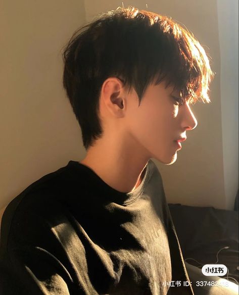 Wavy Haircuts Men Short, Asian Men Hairstyle Taper, Overgrown Two Block Haircut, Straight Hairstyles Asian, Two Block Mullet, Asian Mullet Haircut Men, Korean Haircut Men, Trans Boy Haircut, Korean Haircuts