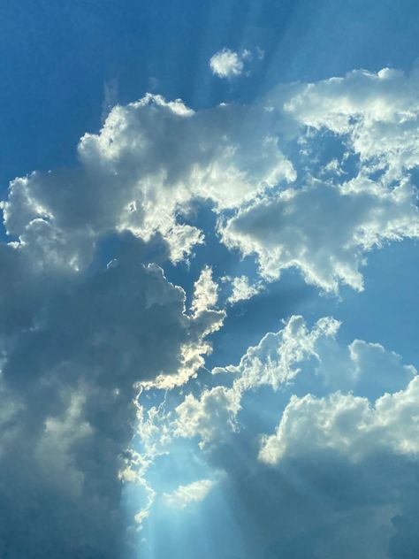 Bright Clouds, Morning Clouds Sky, Sunny With Clouds, Cool Clouds, Sunny Sky Aesthetic, Sunny Clouds, Summer Clouds, Clouds From Below, Sky Core