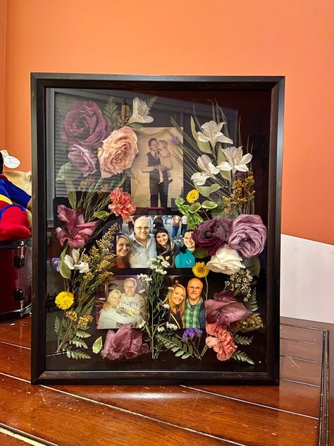 Flowers Preservation, Shadow Box Memory, Pressed Flowers Diy, Dried Flowers Diy, Resin Candle, Flower Picture Frames, Flower Shadow, Diy Shadow Box, Flowers Bride