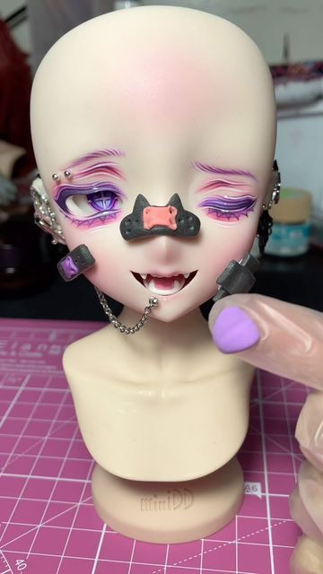 Making Art Doll, Doll Joints Aesthetic, Make Bjd Doll, Cute Clay Dolls, Ball Jointed Dolls Male, Custom Dolls Repaint, Porcelain Doll Face, Bjd Doll Face, Bdj Dolls