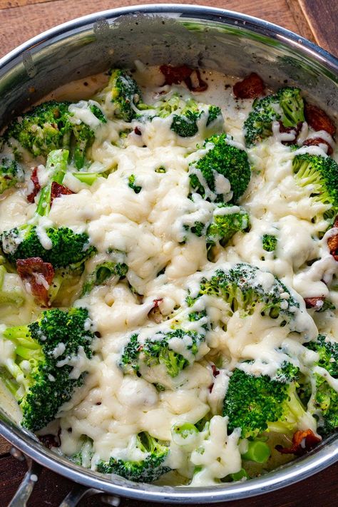 Creamed Broccoli Creamed Broccoli, Broccoli Side Dishes, Broccoli With Bacon, Cream Broccoli, Broccoli Cauliflower Recipes, Broccoli Cheese Bake, Vegetable Dishes Recipes, Broccoli Recipes Side Dish, Broccoli Salad With Cranberries