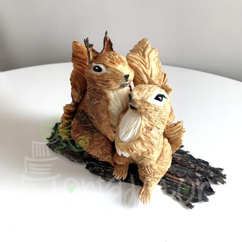 Squirrel lover - cake by Agnes Havan Squirrel Cake, Lover Cake, Cake Topper For Wedding, Crispy Rice, Animal Cakes, Fondant Figures, Wedding Topper, Rice Crispy, Wedding Idea