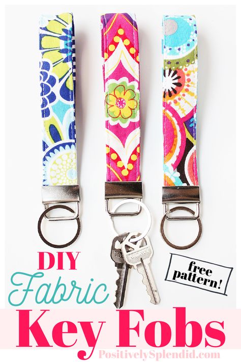 Make DIY fabric key fobs with this easy step-by-step photo tutorial, which requires just a small amount of fabric and can be made in minutes! Diy Key Fob, Key Fobs Diy, Fabric Scrap Projects, Scrap Fabric Ideas, Fabric Key Fob, Quick Sew, Cute Projects, Diy Gifts Ideas, Scrap Projects