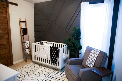 Black Accent Walls, Monochrome Nursery, Nursery Trends, Nursery Room Design, Baby Room Design, Nursery Baby Room, Project Nursery, Baby Bedroom, Decoration Inspiration