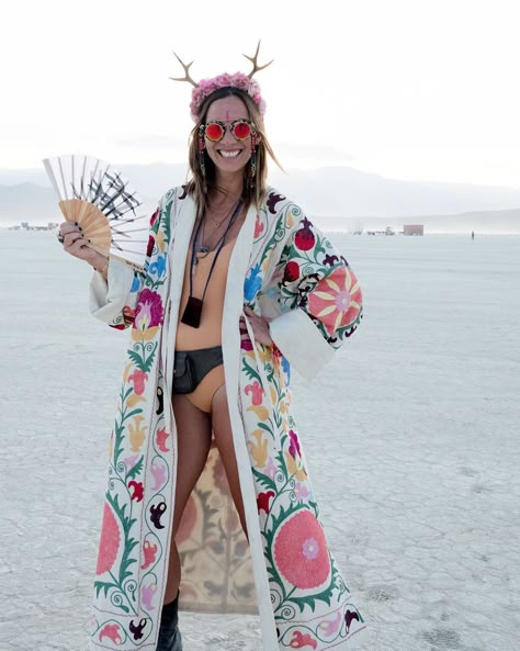 Burning Man Jacket, Burning Man Casual Outfits, Burning Man Kimono, Burning Man Womens Fashion, Diy Burning Man Costume Ideas, Festival Outfit Boomtown, Burning Man Night Outfit, Burning Man Outfits Women Diy, Afrika Burn Outfits