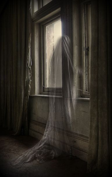 Creepy Photos, Real Ghosts, Ghost Pictures, Ghost Photos, Haunted Places, Dark Photography, Ghost Stories, The Darkness, Dark Side