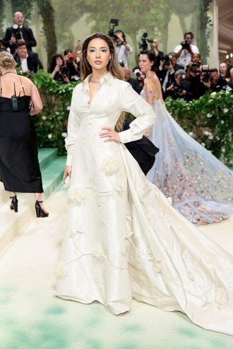 Madalyn Cline, Madeline Cline, Gala Fashion, Met Gala Red Carpet, Madelyn Cline, Best Red Carpet Looks, Red Carpet Outfits, Red Carpet Look, W Magazine