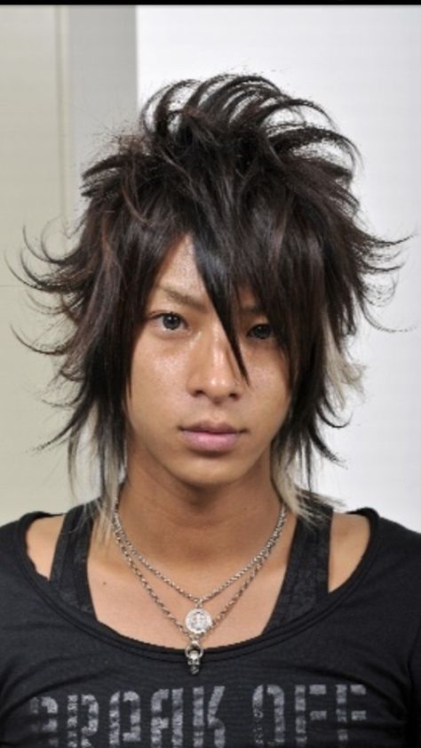 Japanese Punk Hairstyle, Gyaruo Men Outfit, 2000s Male Hairstyles, Gyaruo Men Makeup, 90s Punk Hair Men, Gyaruo Hair, V Kei Makeup, Gyaru Men, Gyaruo Men Fashion